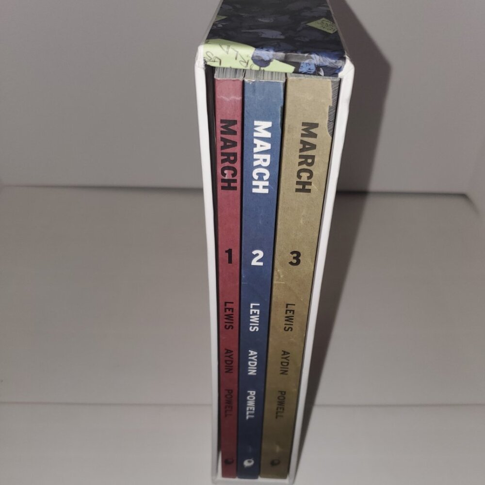 March by John Lewis, A graphic novel trilogy - Picture 4 of 4